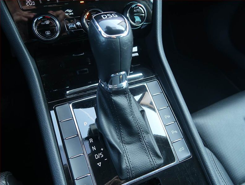 Škoda Superb (2017) Style Plus 2.0 TDI, Automat - fotka 13 z 16