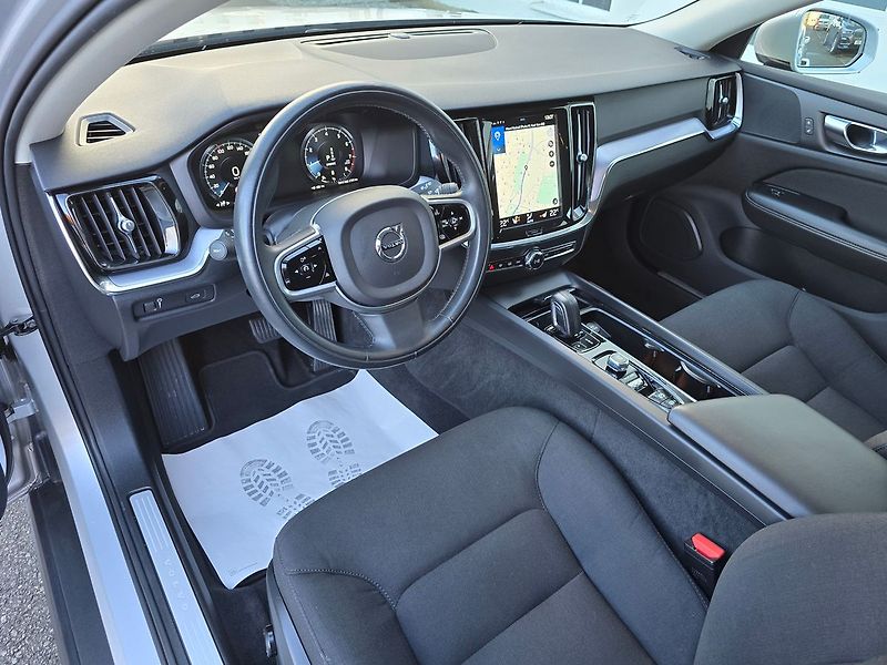 Volvo V60 184kW B5 4x4 CROSS COUNTRY - fotka 10 z 50