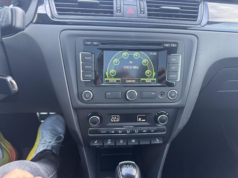 Škoda Rapid (2014) 1.6 TDI DSG Style ser. knížka - fotka 20 z 25