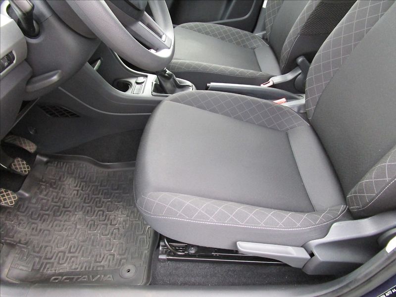 Škoda Citigo 1.0MPi Style Klima - fotka 15 z 44