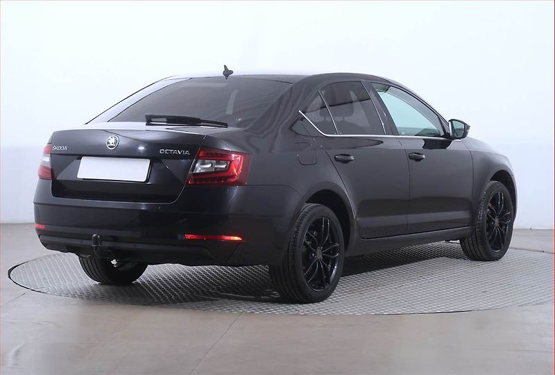 Škoda Octavia (2017) 1.5 TSI, Serv.kniha, Navi - fotka 5 z 22