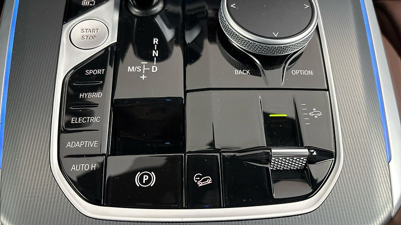 BMW X5 45e AUT xDrive M-paket - fotka 27 z 30