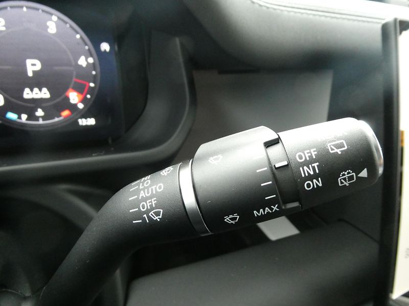 Land Rover Defender 110 S D200 - fotka 21 z 32