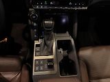 Toyota Land Cruiser 2,8 Executive  (204k) Diesel - náhled 11