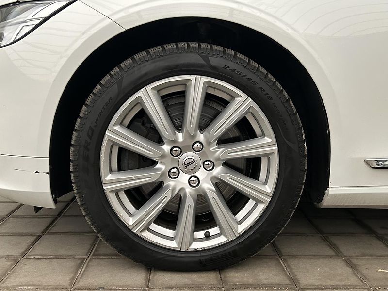 Volvo S90 2.0 T6 4x4 Inscription - fotka 9 z 30