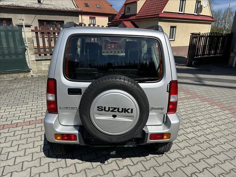 Suzuki Jimny 1,3 4x4 AUTOMAT TAŽNÉ - fotka 4 z 18