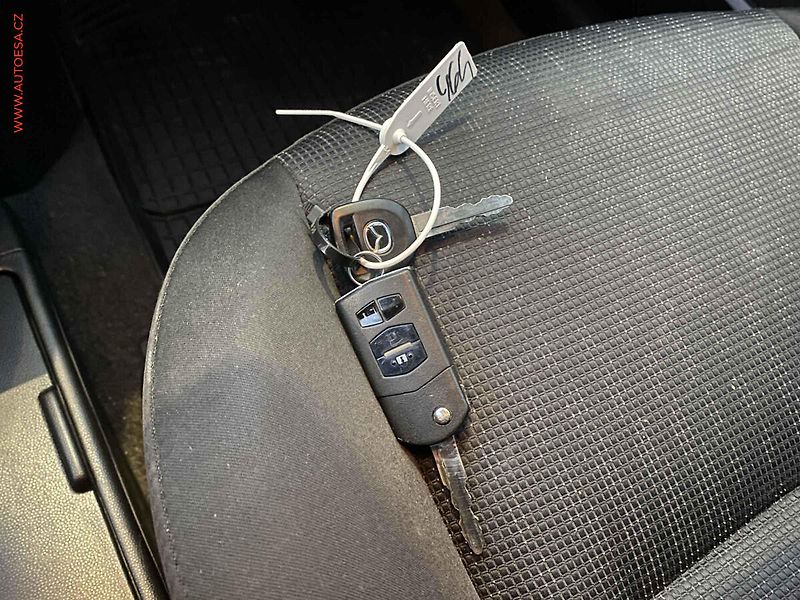 Mazda 5 (2010) 2.0d, AC, TZ - fotka 19 z 19