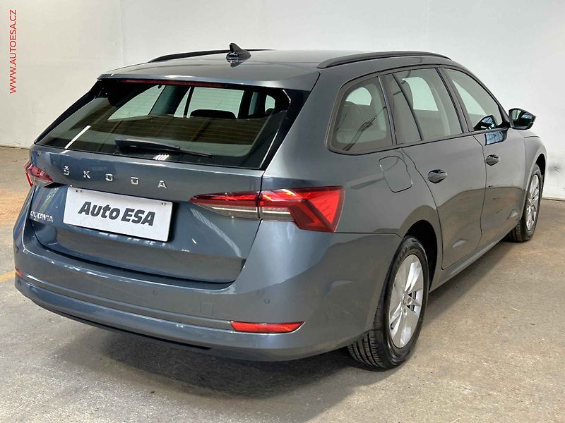 Škoda Octavia (2020) 2.0TDi, LED, navi, kamera - fotka 4 z 17