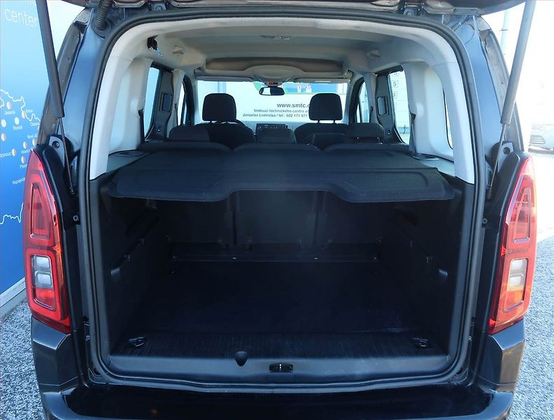 Opel Combo (2018) Enjoy 1.2 Turbo, 5Míst, ČR - fotka 13 z 20