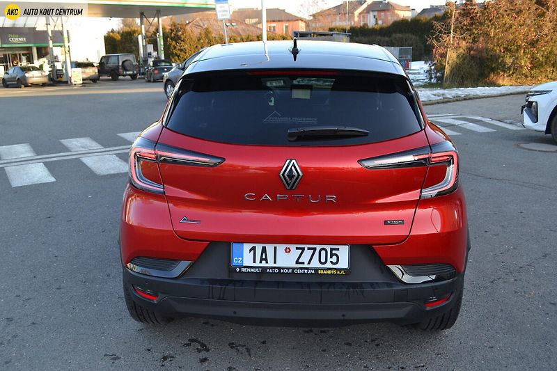 Renault Captur techno E-Tech full hybrid 145 - fotka 4 z 51
