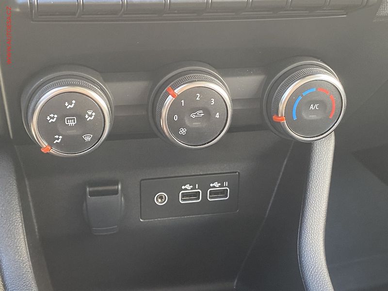 Renault Clio (2025) 1.0 TCe LPG, 1.maj,ČR, AC - fotka 14 z 19