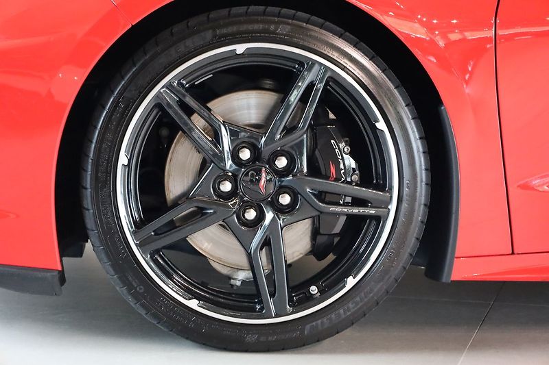 Chevrolet Corvette C8 3LT Convertible Z51, Lift - fotka 12 z 41