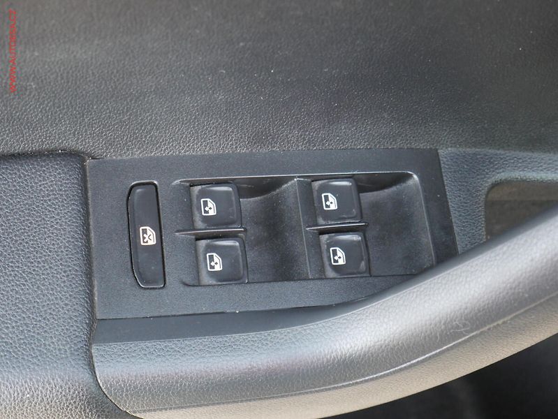 Škoda Octavia (2017) 1.4 G-TEC, ČR, LED, navi, AC - fotka 11 z 17