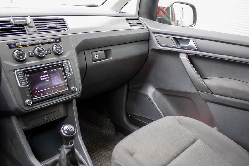 Volkswagen Caddy - fotka 17 z 19