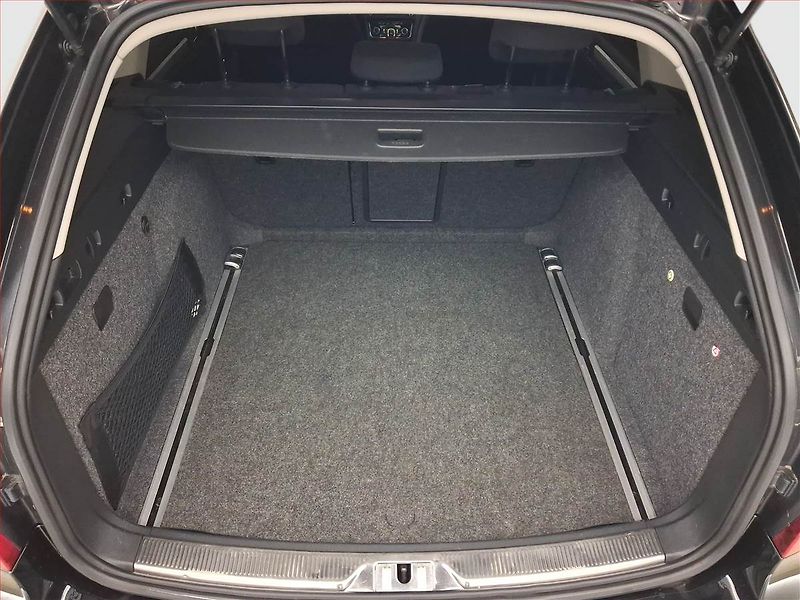 Škoda Superb (2011) Ambition 1.6 TDI, Serv.kniha - fotka 13 z 19