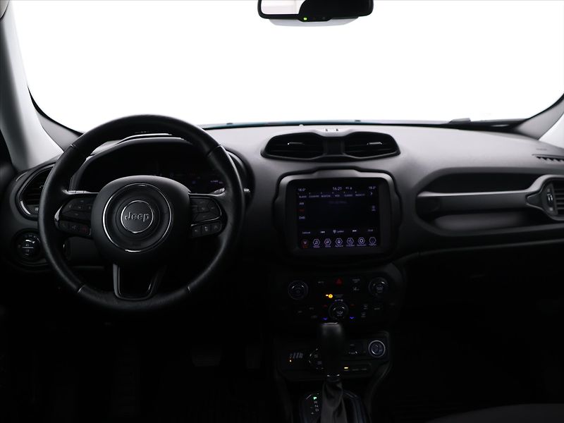 Jeep Renegade 1,3 Turbo 96kW PHEV eAWD Aut. - fotka 25 z 33