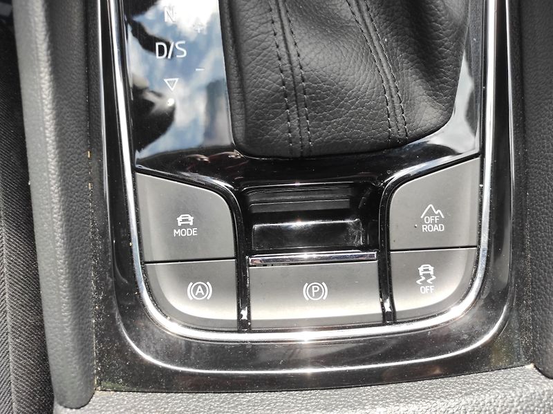 Škoda Kodiaq 2,0TDi 110kW DSG,4x4,Facelift - fotka 16 z 45