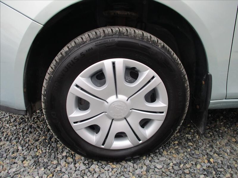 Škoda Fabia 1,4 i 16V, klima, ABS, ESP, - fotka 28 z 32