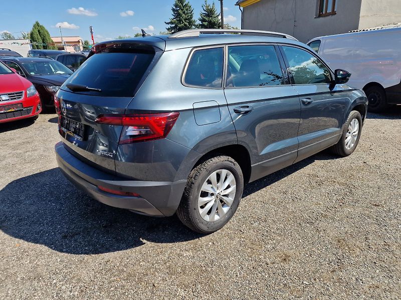 Škoda Karoq 1,0TSI 85KW VÝHŘEV,ALU KOLA  - fotka 4 z 18