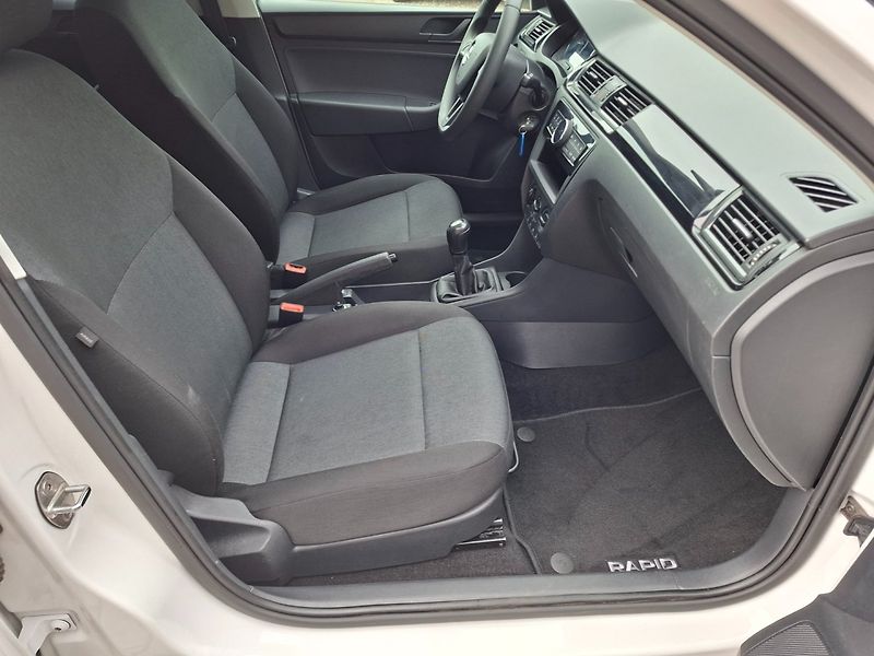 Škoda Rapid (2016) 1.2TSI 66kW - fotka 21 z 35