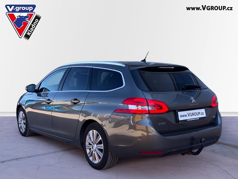 Peugeot 308 (2018) Allure 1.6 BlueHDi EAT6 - fotka 3 z 41
