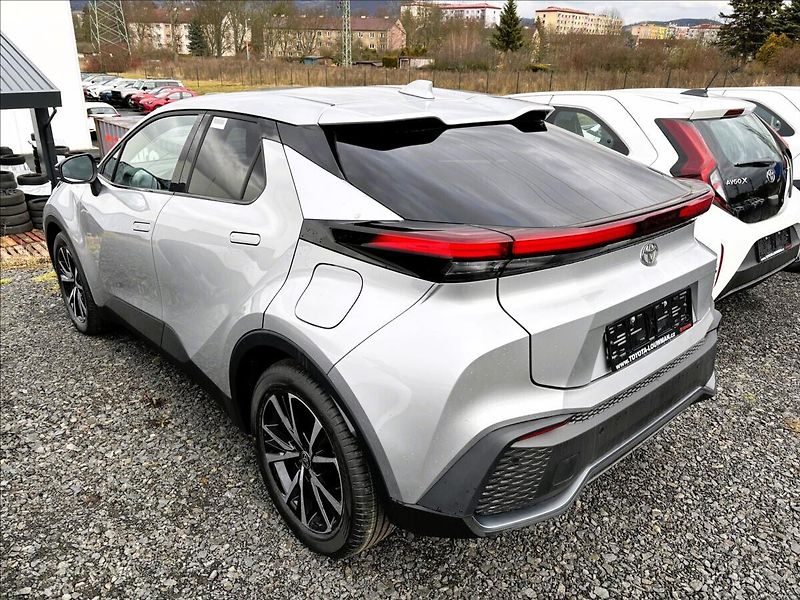 Toyota C-HR 1,8   Style HEV CVT - fotka 5 z 8