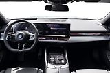 BMW Řada 5 520d xDrive Touring - náhled 7