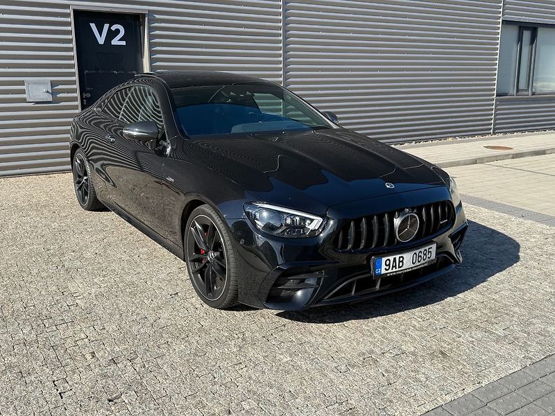 Mercedes-Benz Třídy E (2022) - fotka 3 z 91
