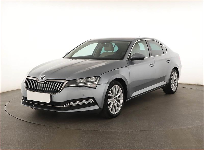 Škoda Superb (2019) Style 1.5 TSI, Automat - fotka 2 z 20