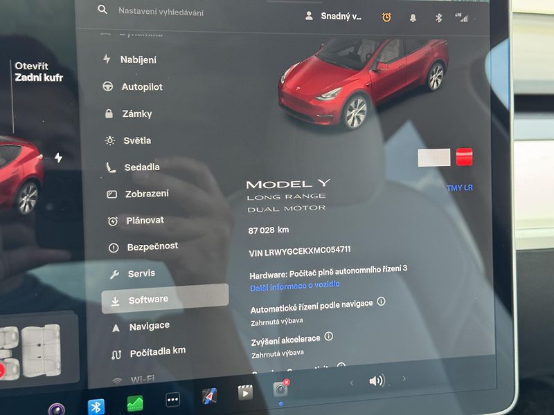 Tesla Model Y LR AWD Tažné EAP Boost Bílý in - fotka 19 z 27