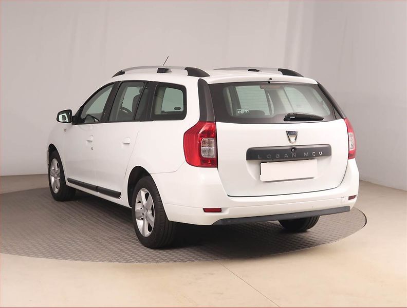 Dacia Logan (2019) 1.0 SCe, Navi, Tempomat - fotka 4 z 15