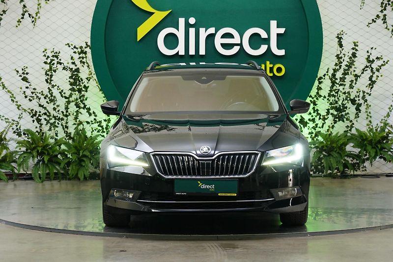 Škoda Superb - fotka 4 z 28