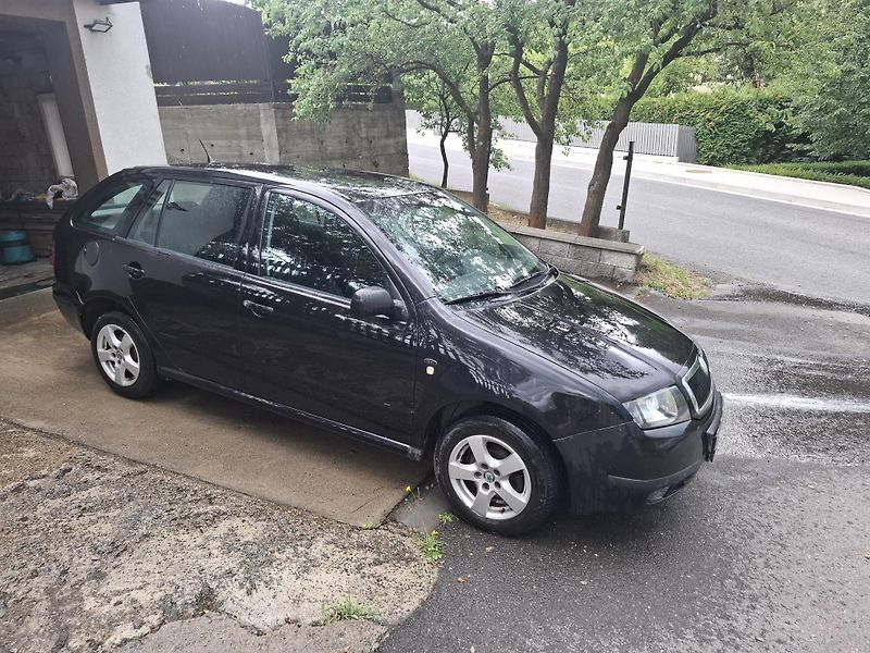 Škoda Fabia (2002) Fabia 1,9 sdi - fotka 1 z 9
