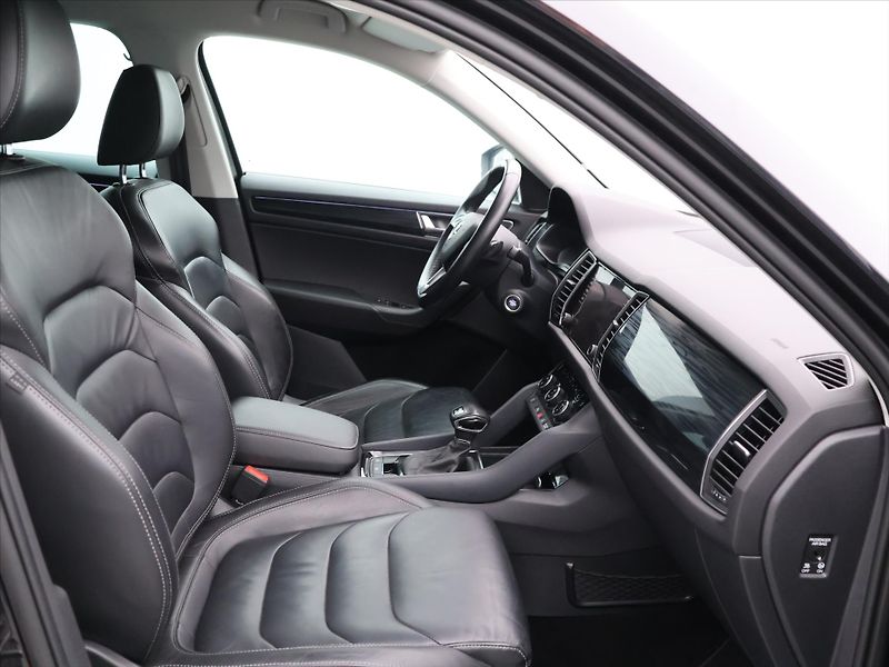 Škoda Kodiaq 2,0 TDI 110kW DSG 4x4 Style - fotka 12 z 36