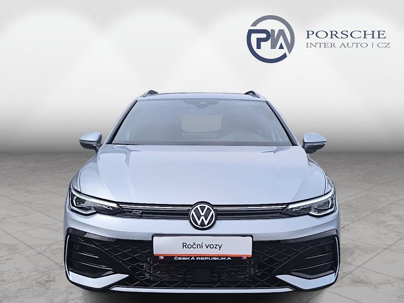 Volkswagen Golf 1,5 eTSI 7DSG R-Line - fotka 3 z 24