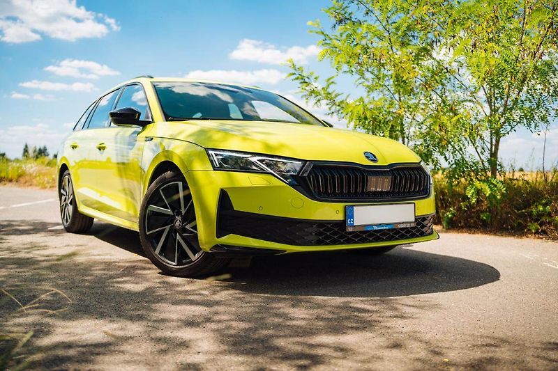 Škoda Octavia (2025) 2.0 TDI, Sportline - fotka 2 z 31