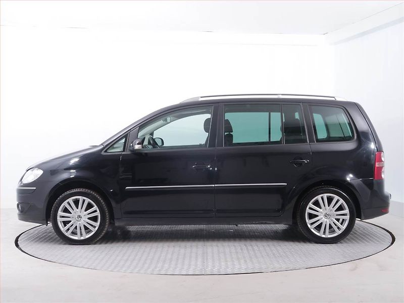 Volkswagen Touran (2007) Highline 1.4 TSI, Serv.kniha - fotka 3 z 15