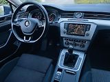 Volkswagen Passat 2.0TDI MANUÁL VÝHŘEV KAMERA - náhled 23