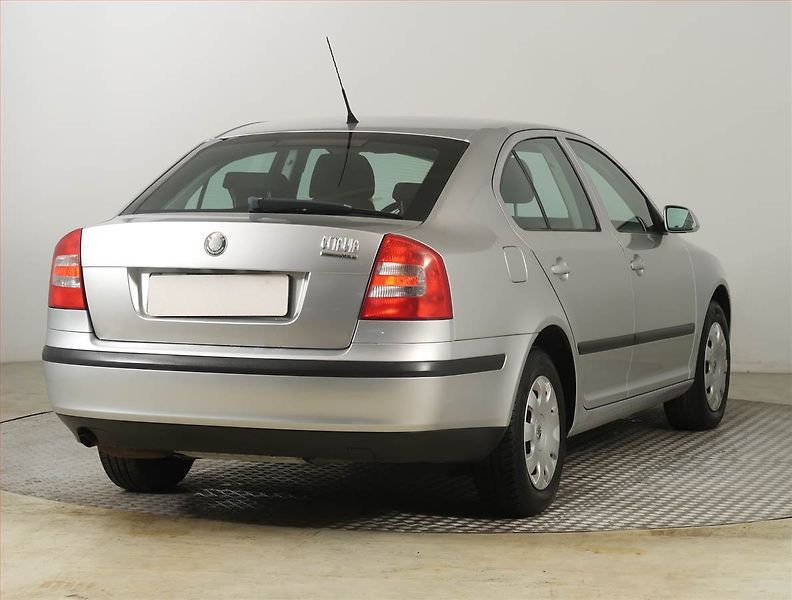 Škoda Octavia (2008) 1.6, po STK, servisované - fotka 5 z 17