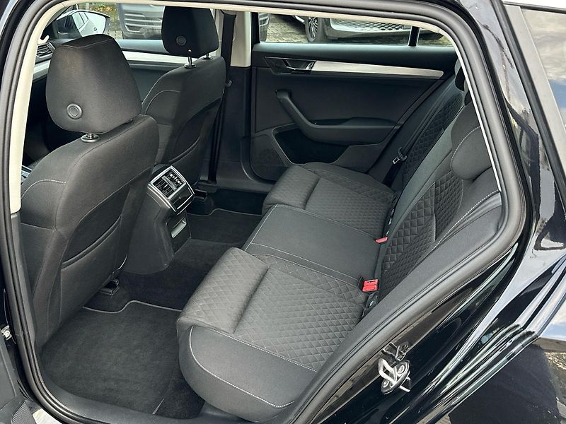 Škoda Superb 2.0TDi 110 kW AMBITION PLUS DS - fotka 13 z 24