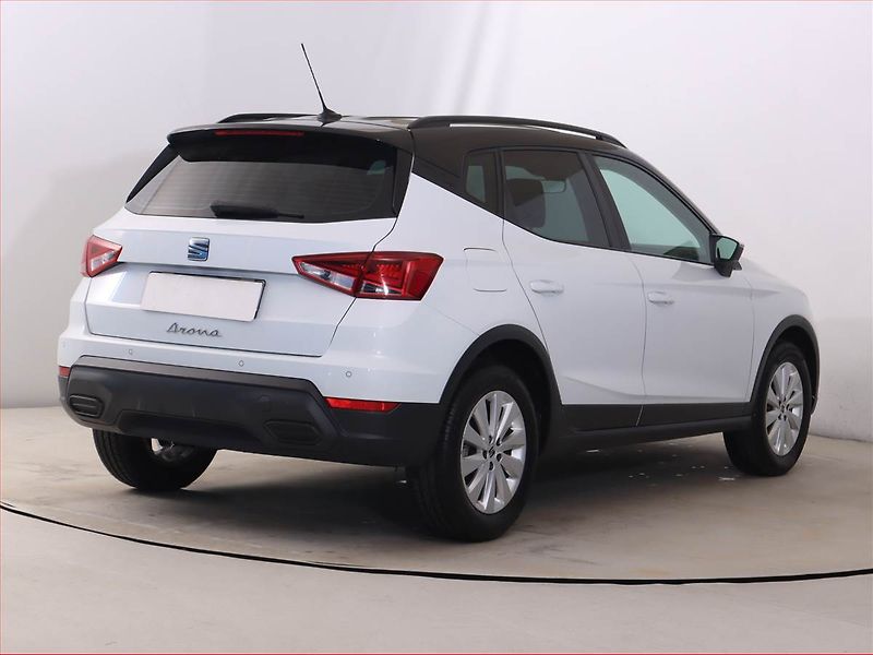 Seat Arona (2022) Xperience 1.0 TSI, Automat - fotka 5 z 21