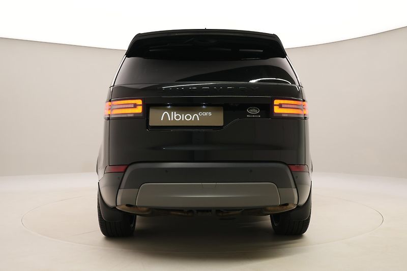 Land Rover Discovery SD6 HSE AWD AUT 7míst - fotka 11 z 49