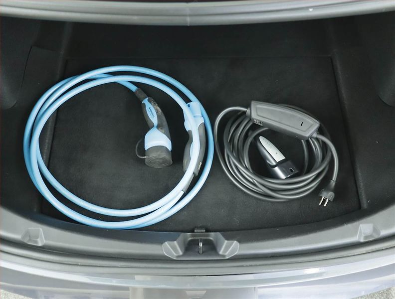 Tesla Model 3 (2021) Long Range 4WD 82kWh, SoH 80% - fotka 22 z 22