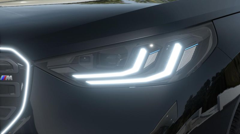 BMW X3 M50 xDrive - fotka 7 z 14