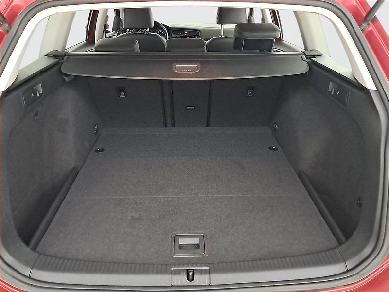 Volkswagen Golf (2015) 1.6 TDI, Kůže, Tempomat - fotka 13 z 19
