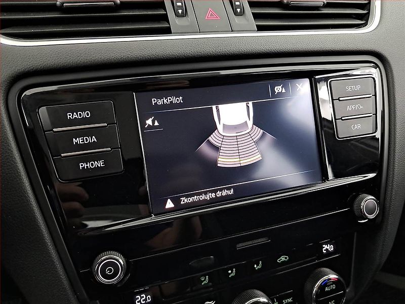 Škoda Octavia (2019) 1.5 TSI G-TEC, Automat - fotka 15 z 19
