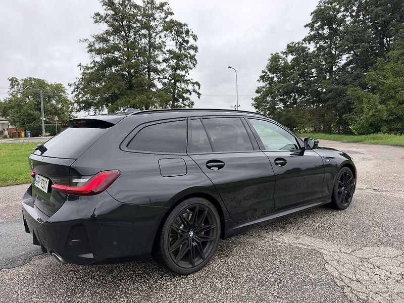 BMW Řada 3 (2023) 330i xDrive ČR DPH Tažné - fotka 8 z 17