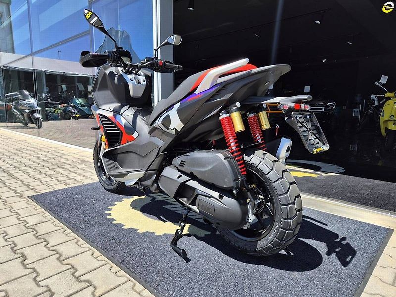 Aprilia (2026) SR GT 400 RALLY REPLICA - SKLA - fotka 7 z 46