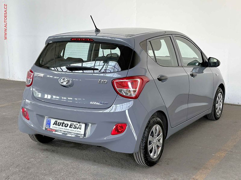 Hyundai i10 (2015) 1.0 i, Classic, +kola - fotka 4 z 12