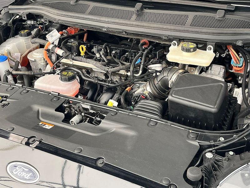 Ford Galaxy 2.5 HEV VIGNALE LED 7míst - fotka 42 z 76